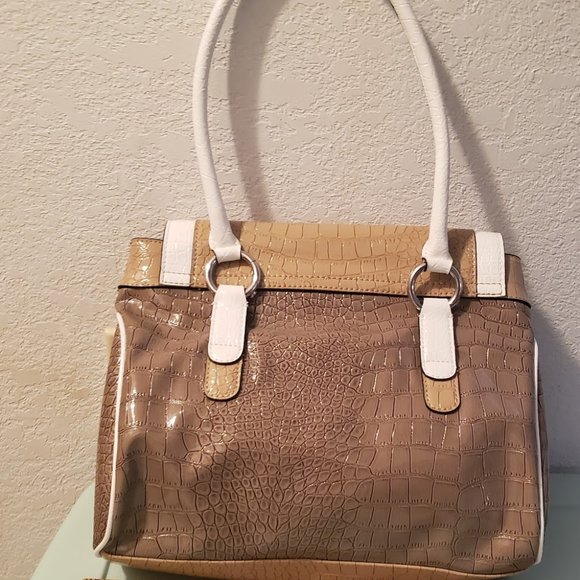 Guess Faux Alligator Crocodile Handbag tote brown white NWT - Picture 2 of 6